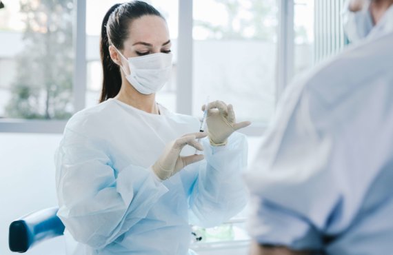 Aide aux infirmiers en pratiques avancées : formation, maintien du cabinet, installation