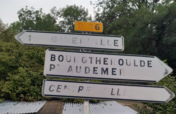 Un grand coup de neuf pour les panneaux routiers de l’Eure